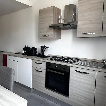 Apartamento La Spezia 5 Terre Stazione Loft Comodo Lunense