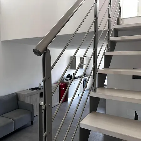 Apartamento La Spezia 5 Terre Stazione Loft Comodo *