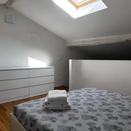 Apartamento La Spezia 5 Terre Stazione Loft Comodo *