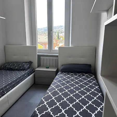 Apartamento La Spezia 5 Terre Stazione Loft Comodo *